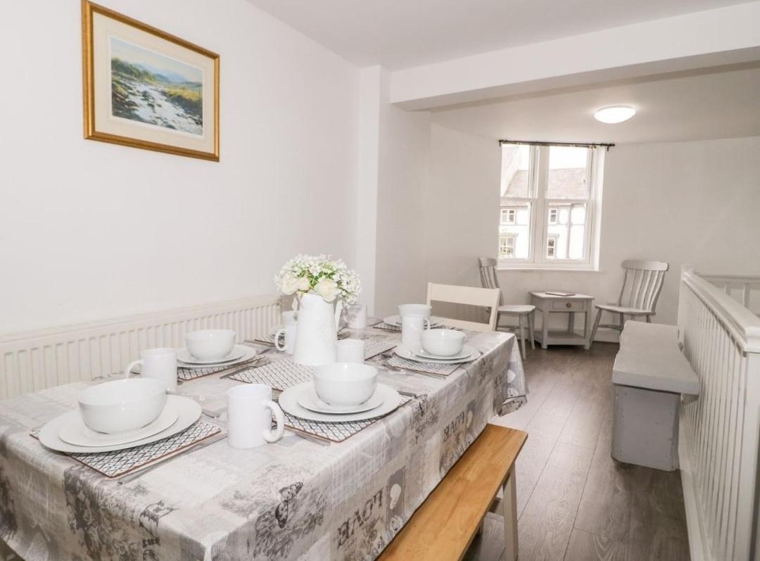 Hand Apartment, Llanrwst, Conwy, Snowdonia Экстерьер фото